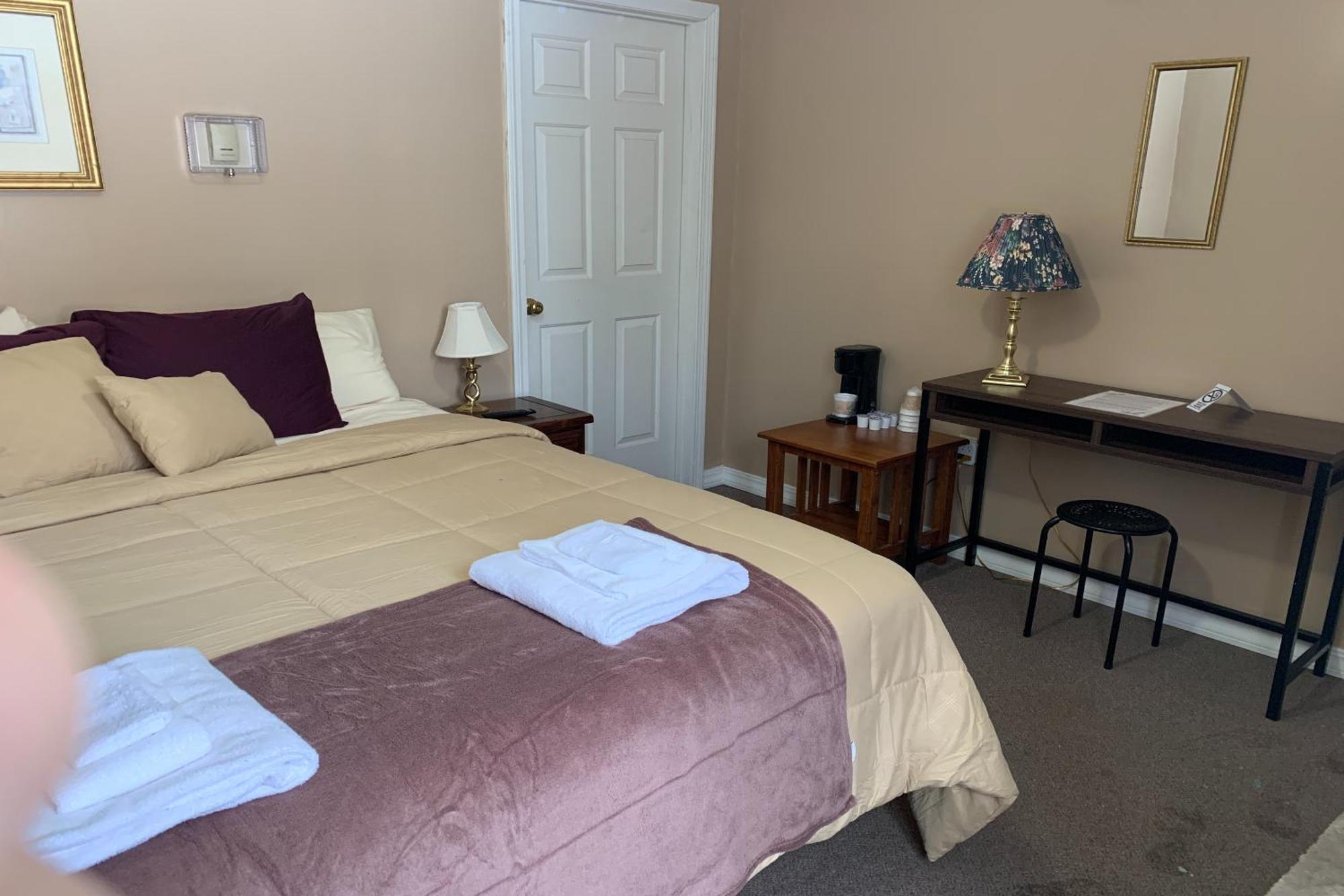 Love Hotels St John River By Oyo At Fort Kent Me Saint John Plantation Exteriör bild
