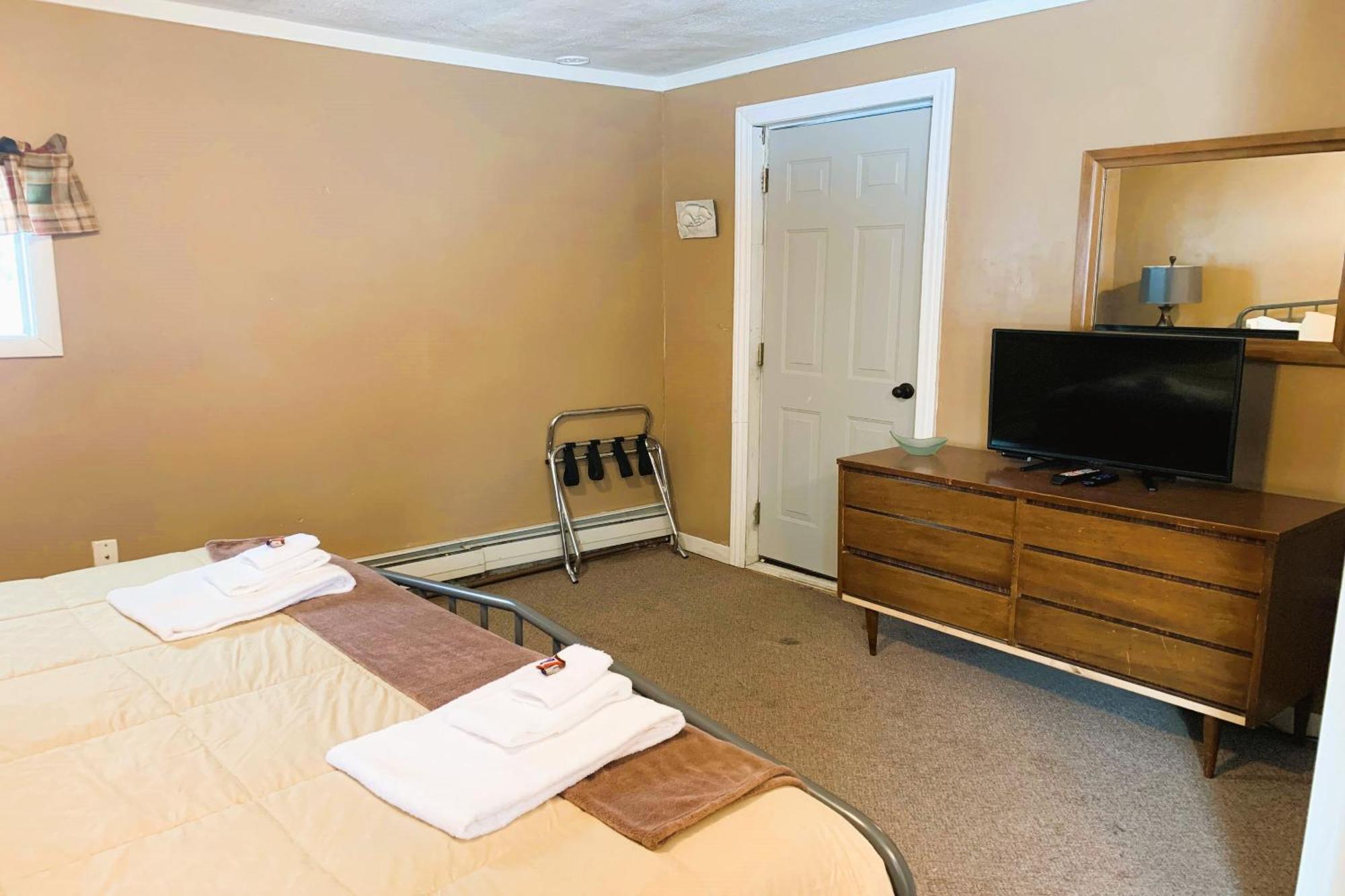 Love Hotels St John River By Oyo At Fort Kent Me Saint John Plantation Exteriör bild