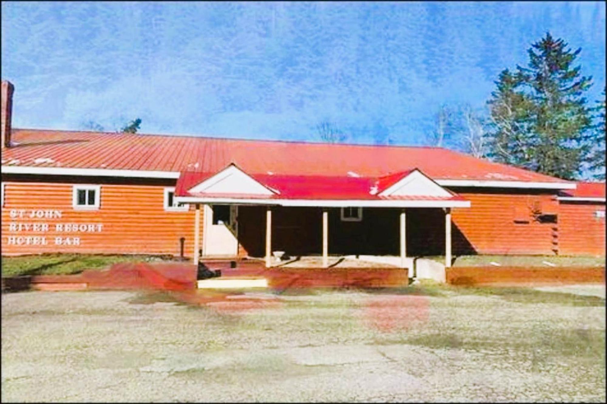 Love Hotels St John River By Oyo At Fort Kent Me Saint John Plantation Exteriör bild